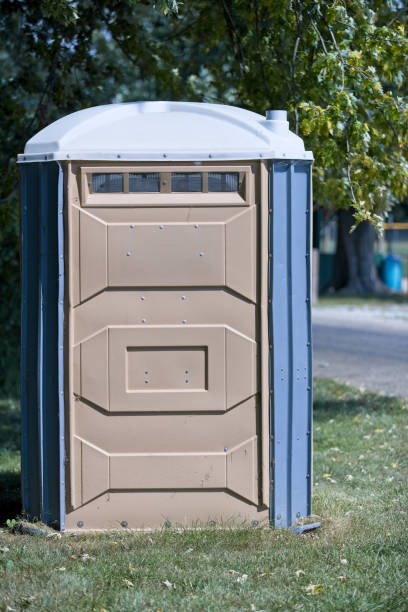 Best Construction site porta potty rental  in Loogootee, IN
